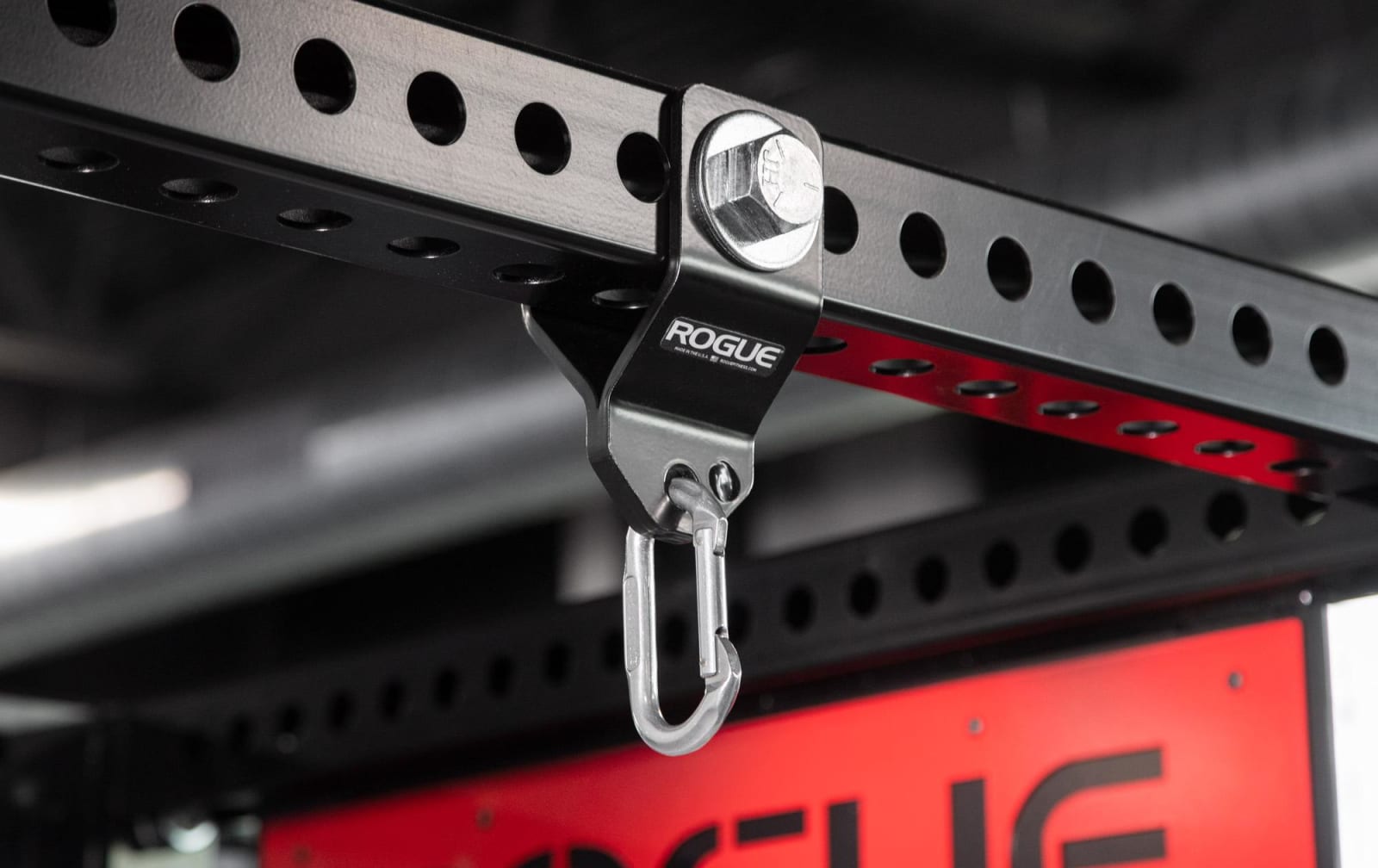 Power rack hotsell shackles
